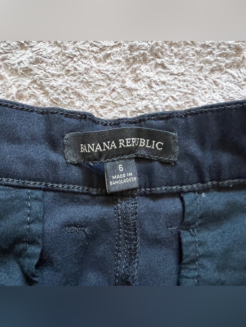 Banana Republic High Rise Chino Shorts Preppy Minimalist Safari Vacation Sz 6 - Picture 2 of 7
